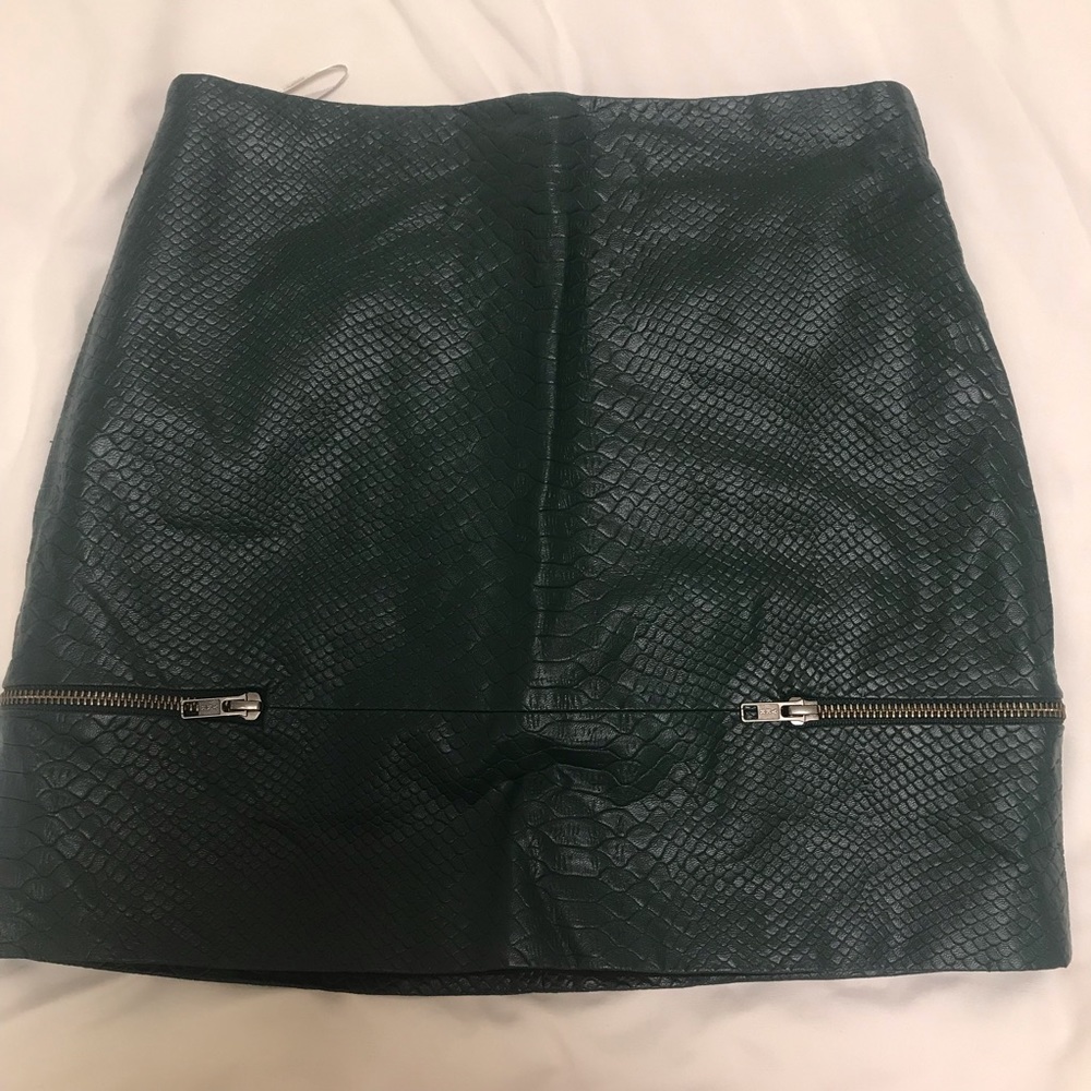 Lovers and friends skirt